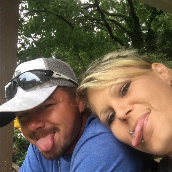 Meet your Posher, Brandee - Picture 1 of 1